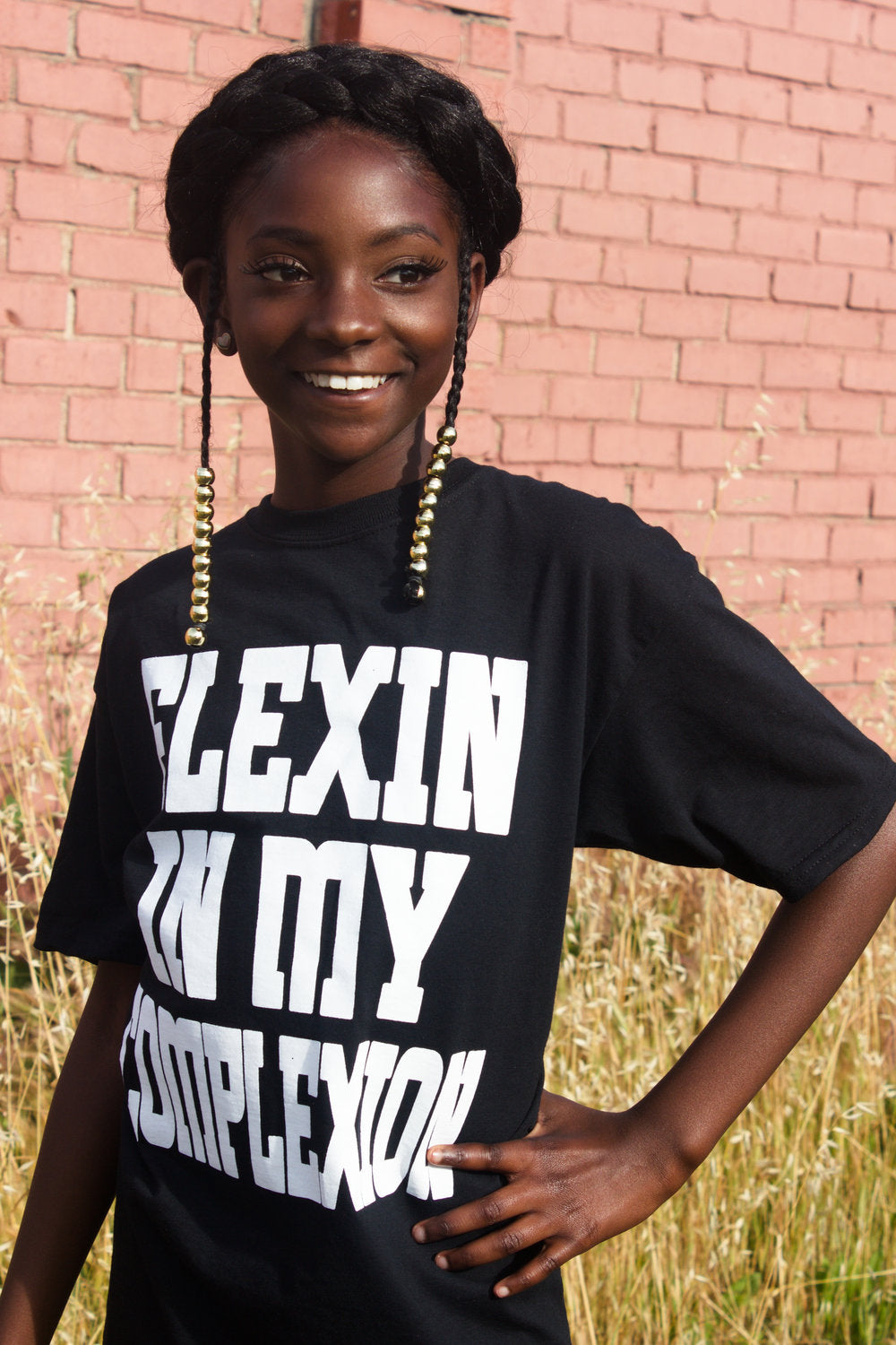 FLEXIN IN MY COMPLEXION Tシャツ　半袖 whitexgold_1024x1024.jpg?v=